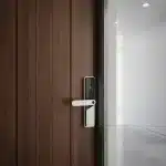 Încuietoare Smart pentru Ușă Cyber Argintie cu Amprentă, PIN, Card, Aplicație Tuya și Cheie - imagine 4