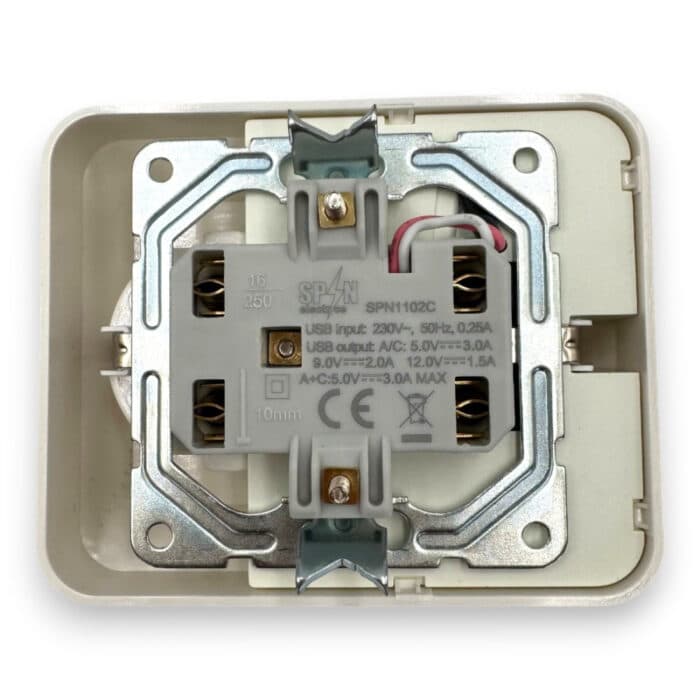 Priză Dublă cu Împământare și Încărcător USB-A + USB-C PD 18W, 16A, Albă - imagine 10